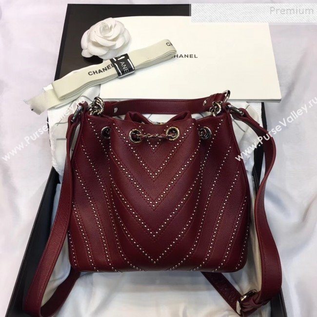 Chanel Studded Chevron Calfskin Bucket Bag Burgundy 2019 (JIYUAN-9102219)