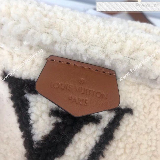 Louis Vuitton Teddy Discovery Monogram Fur Belt Bag M55425 White 2019 (HAIT-9110512)