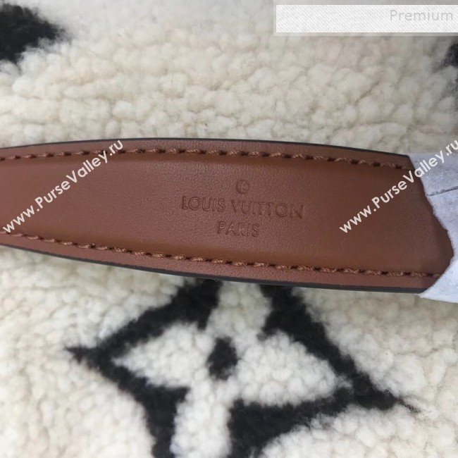 Louis Vuitton Teddy Discovery Monogram Fur Belt Bag M55425 White 2019 (HAIT-9110512)