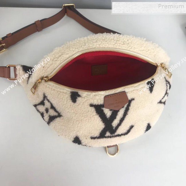 Louis Vuitton Teddy Discovery Monogram Fur Belt Bag M55425 White 2019 (HAIT-9110512)