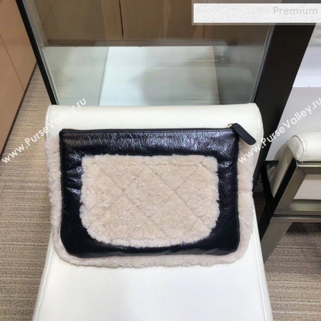 Chanel Shiny Crumpled Sheepskin and Shearling Sheepskin Clutch Beige/Black 2019 (SMJD-9110411)