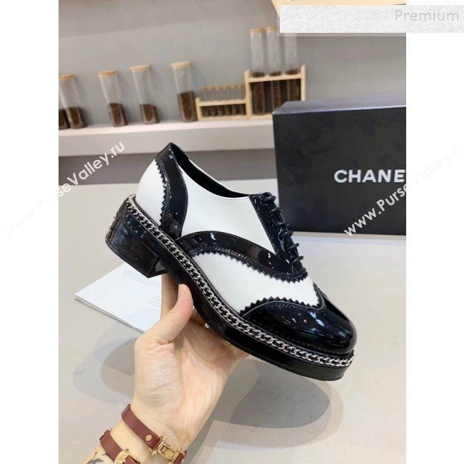 Chanel Calfskin and Patent Leather Chain Lace-Ups Loafers G35316 White 2019 (MD-9110918)