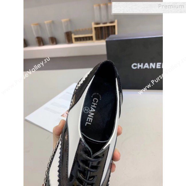 Chanel Calfskin and Patent Leather Chain Lace-Ups Loafers G35316 White 2019 (MD-9110918)