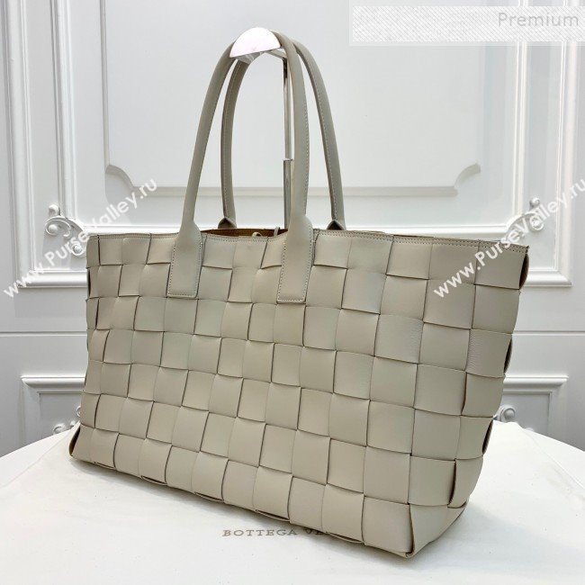 Bottega Veneta Medium Tote Bag in Maxi Woven Leather White 2019 (WEIP-9101023)