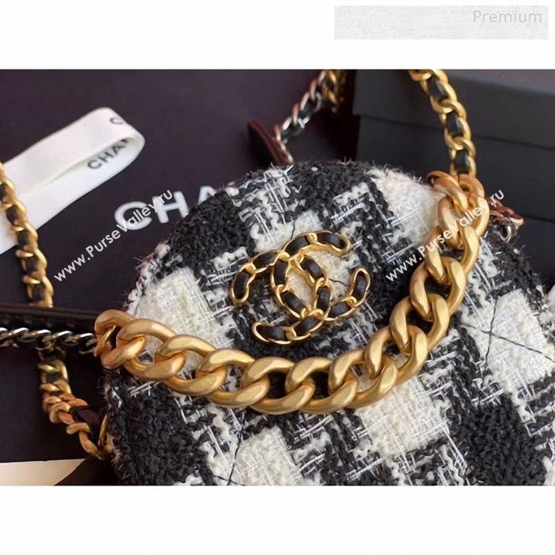 Chanel 19 Tweed Clutch with Chain &amp; Coin Purse AP0986 White/Black 01 2019 (XING-9122434)