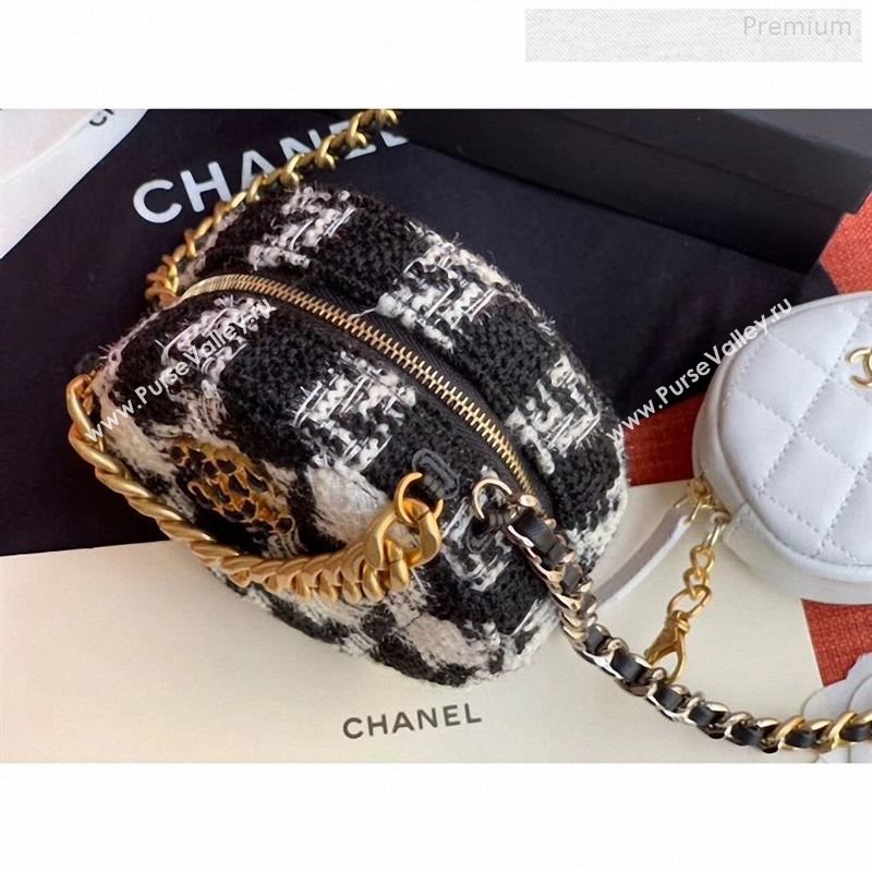 Chanel 19 Tweed Clutch with Chain &amp; Coin Purse AP0986 White/Black 01 2019 (XING-9122434)