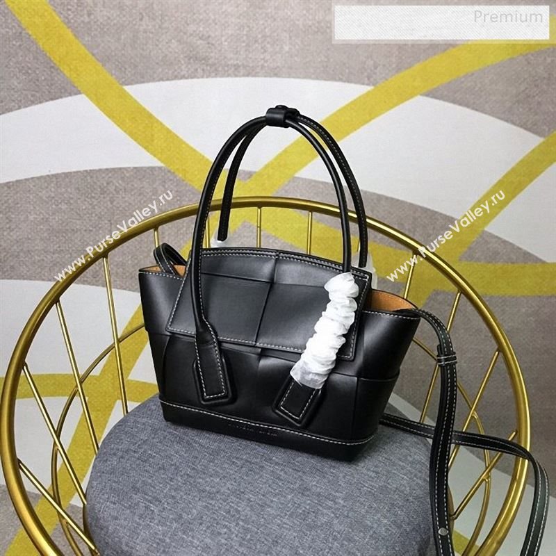 Bottega Veneta Arco Mini Bag in Smooth Maxi Woven Calfskin Black 2019 (MS-9122327)