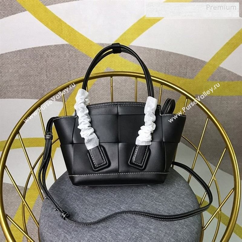 Bottega Veneta Arco Mini Bag in Smooth Maxi Woven Calfskin Black 2019 (MS-9122327)
