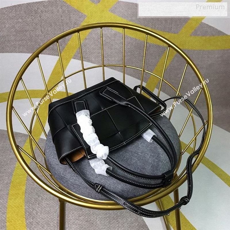 Bottega Veneta Arco Mini Bag in Smooth Maxi Woven Calfskin Black 2019 (MS-9122327)