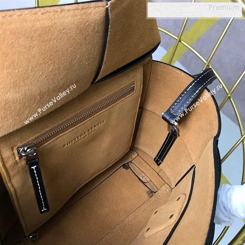 Bottega Veneta Arco Mini Bag in Smooth Maxi Woven Calfskin Black 2019 (MS-9122327)