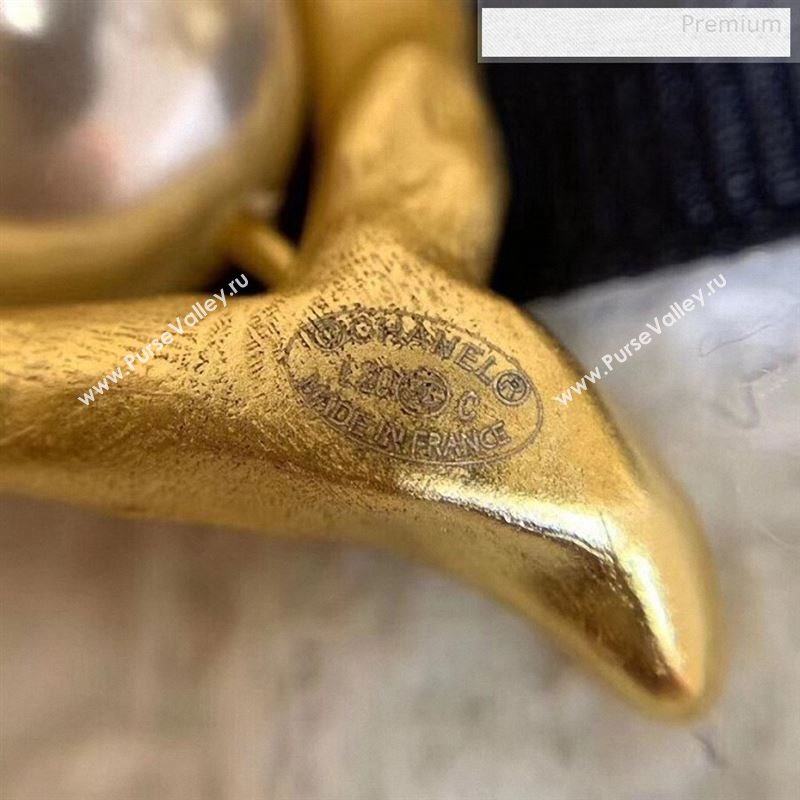 Chanel Metal Pearl Cuff Bracelet AB3185 2019 (YF-9122802)