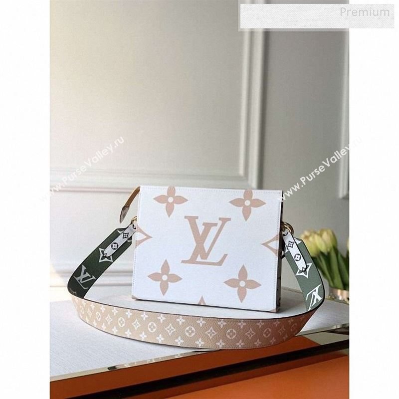 Louis Vuitton Giant Monogram Strap Toilet Pouch XL Green 2019 (KD-9123010)