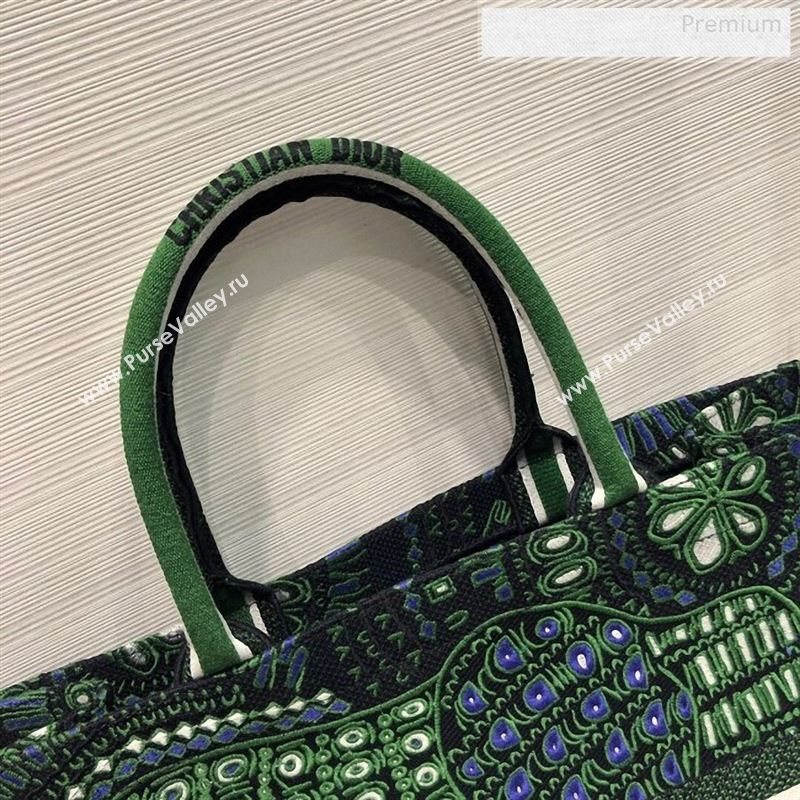 Dior Green Dior Book Tote in Elephant Animal Embroidered Canvas Bag 2020 (XXG-9123016)