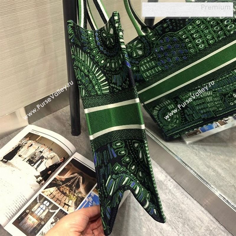 Dior Green Dior Book Tote in Elephant Animal Embroidered Canvas Bag 2020 (XXG-9123016)