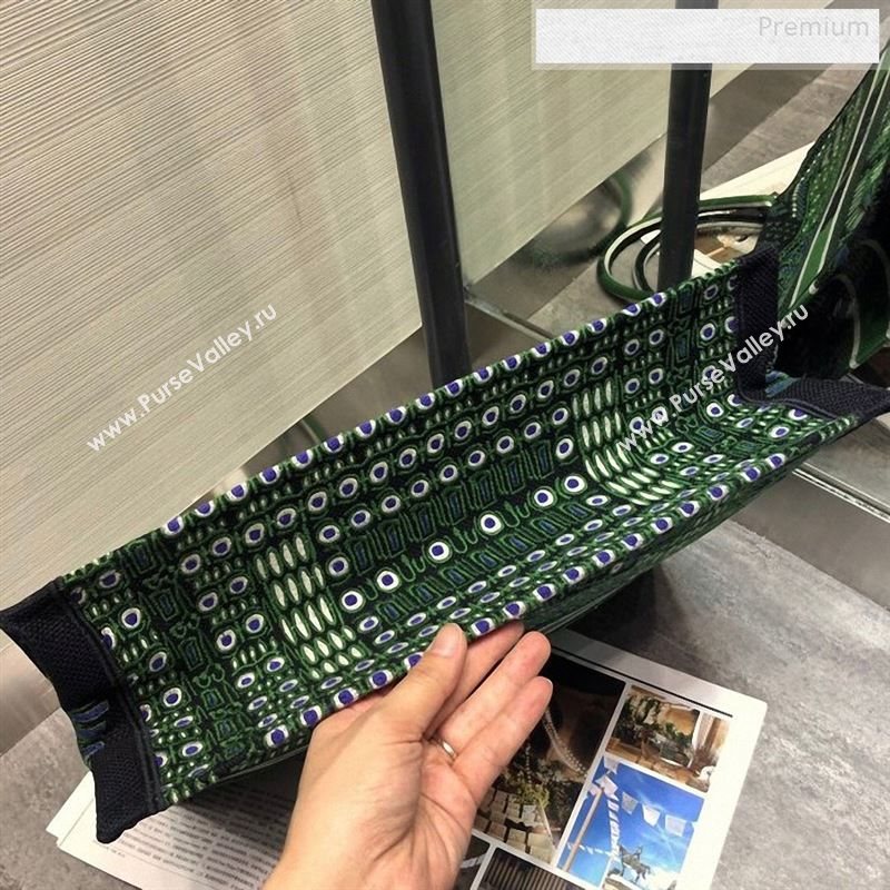 Dior Green Dior Book Tote in Elephant Animal Embroidered Canvas Bag 2020 (XXG-9123016)