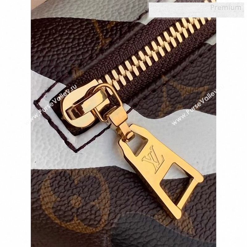 Louis Vuitton LV x LOL Monogram Camouflage Bumbag/Belt Bag M45106 2019 (KI-9122704)