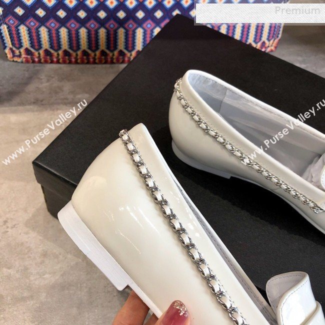 Chanel Patent Leather Chain Flat Loafers G35631 White 2020 (DLY-0011035)