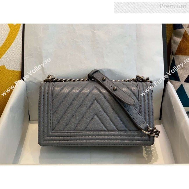 Chanel Chevron Grained Calfskin Medium Boy Flap Bag A67086 Gray/Vintage Silver 2019 (SMJD-0010209)