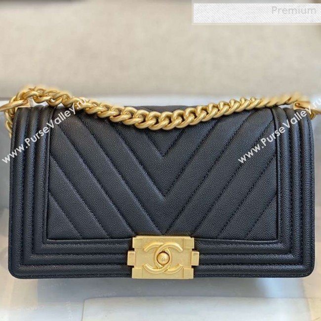 Chanel Chevron Grained Calfskin Medium Boy Flap Bag A67086 Black/Bright Gold 2019 (SMJD-0010212)