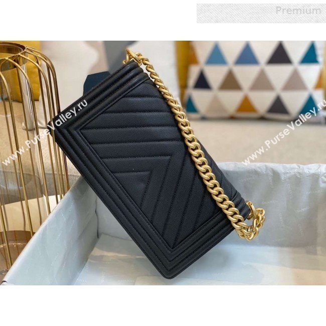 Chanel Chevron Grained Calfskin Medium Boy Flap Bag A67086 Black/Bright Gold 2019 (SMJD-0010212)