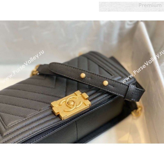 Chanel Chevron Grained Calfskin Medium Boy Flap Bag A67086 Black/Bright Gold 2019 (SMJD-0010212)