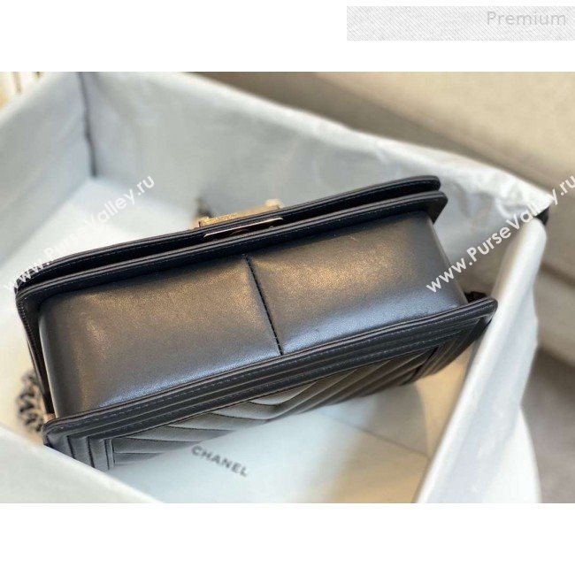 Chanel Chevron Lambskin Medium Boy Flap Bag A67086 Black/Vintage Silver 2019 (SMJD-0010210)