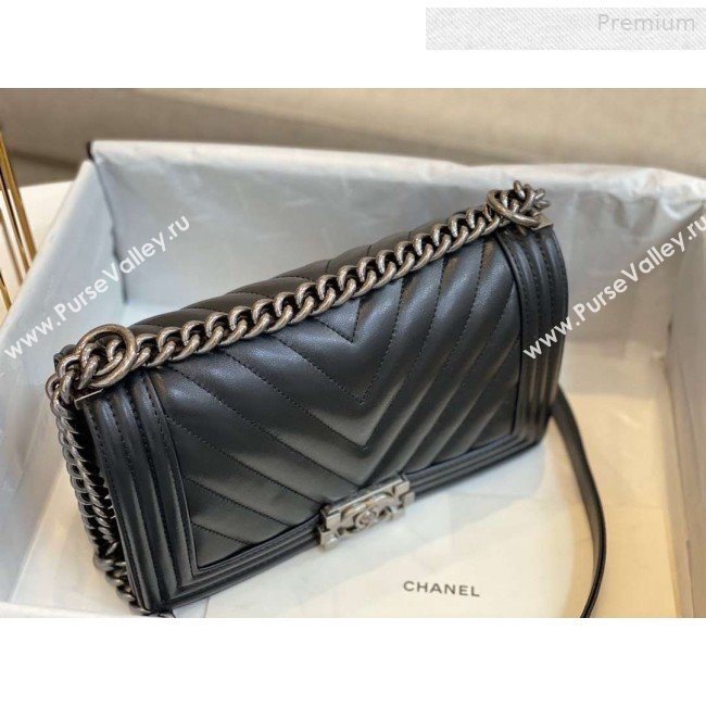 Chanel Chevron Lambskin Medium Boy Flap Bag A67086 Black/Vintage Silver 2019 (SMJD-0010210)