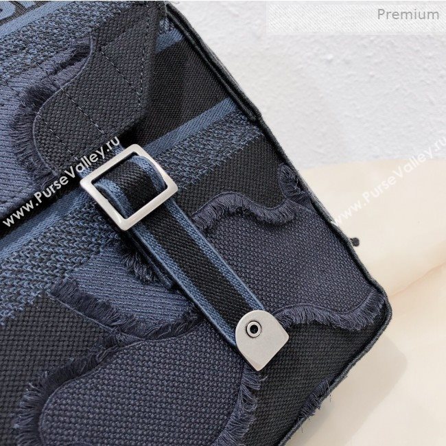Dior Diorcamp Messenger Bag in Camouflage Embroidered Canvas Bag Blue 2019 (XXG-0011534)