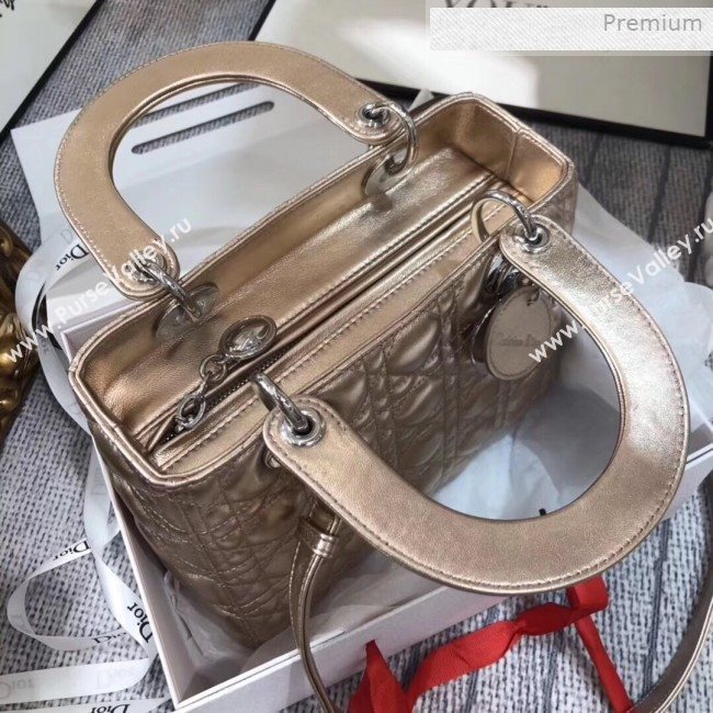 Dior Lady Dior Medium Bag in Cannage Metallic Leather Champagne/Silver 2019 (XXG-0011730)