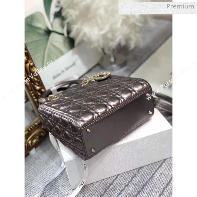 Dior Lady Dior Medium Bag in Cannage Metallic Leather Grey/Gold 2019 (XXG-0011727)