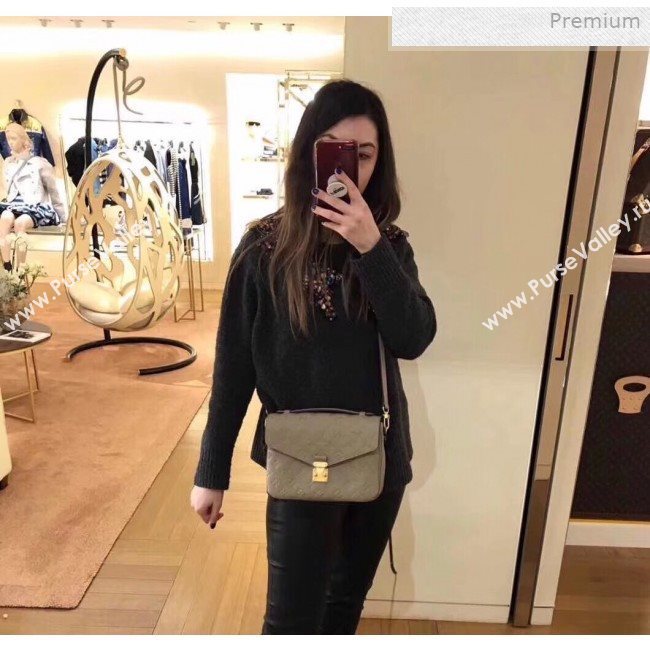 Louis Vuitton Pochette Métis Monogram Embossed Leather Shoulder Bag Beige Grey 2019 (KI-0011805)
