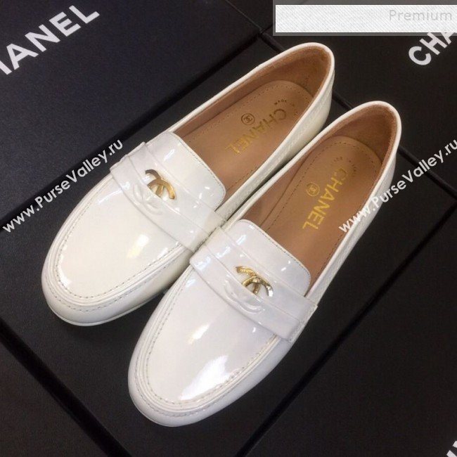 Chanel Patent Calfskin Flat Loafers G35110 White 2020 (DLY-9120611)