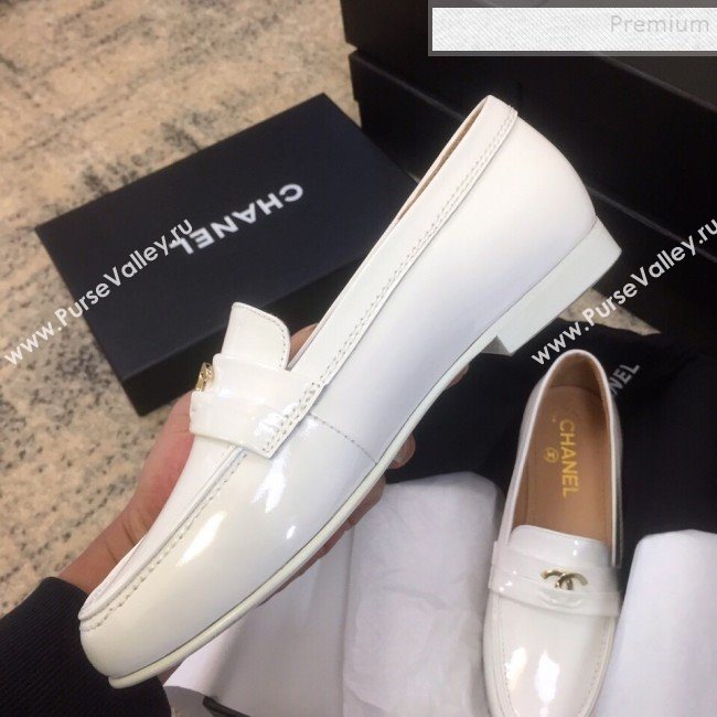 Chanel Patent Calfskin Flat Loafers G35110 White 2020 (DLY-9120611)