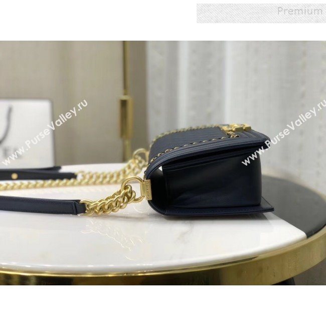 Chanel Quilted Calfskin Chain Medium Boy Flap Bag A67086 Navy Blue 2019 (KAIS-9120919)