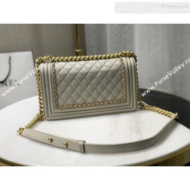 Chanel Quilted Calfskin Chain Medium Boy Flap Bag A67086 Gray 2019 (KAIS-9120923)