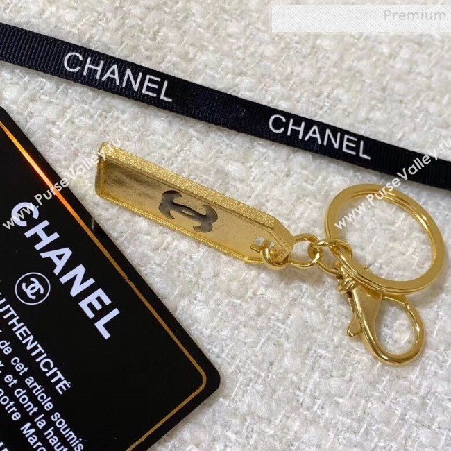 Chanel Metal Tag Bag Charm and Key Holder Gold 2019 (YF-9121248)