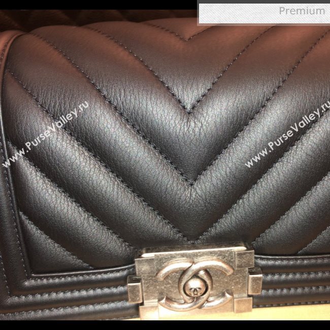 Chanel Chevron Baby Calfskin Medium Boy Flap Bag with Vintage Silver Hardware Black(Top Quality) (MH-20031614)