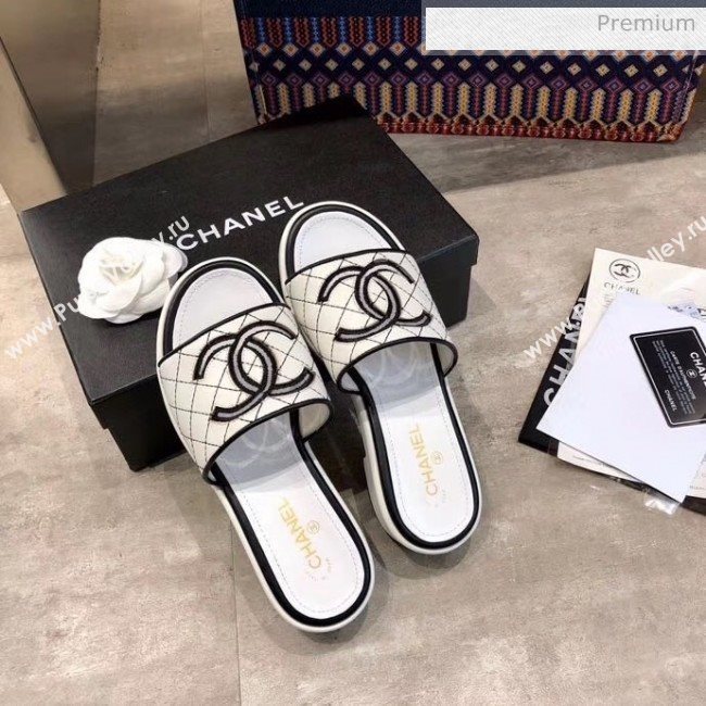 Chanel CC Quilted Flat Slide Sandals White/Black 2020 (MD-20033127)