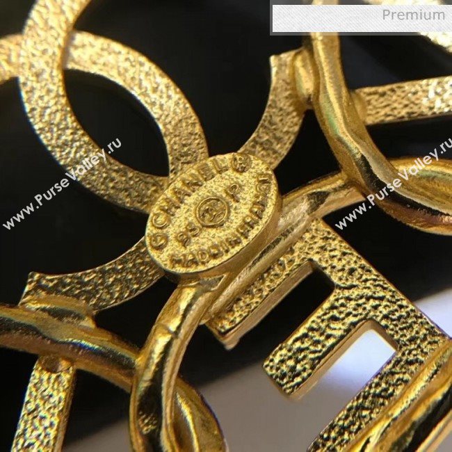 Chanel Gold Metal Brooch 23 2020 (YF-20040649)