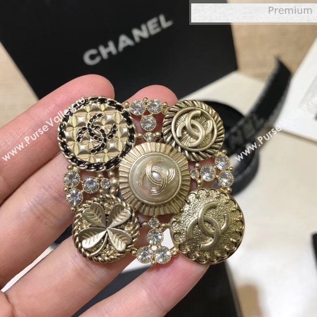Chanel Badge Brooch 25 2020 (YF-20040652)