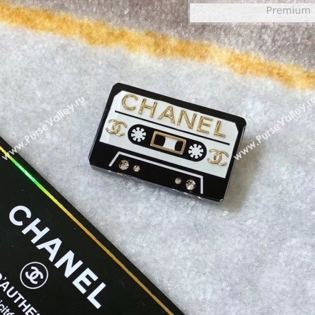 Chanel Cassette Brooch 27 2020 (YF-20040653)