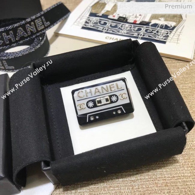 Chanel Cassette Brooch 27 2020 (YF-20040653)