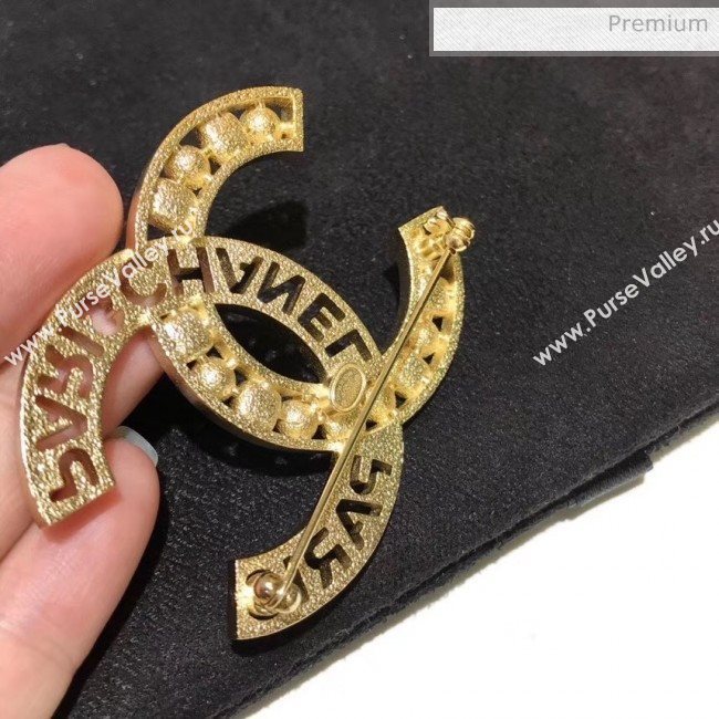 Chanel CC Brooch 48 2020 (YF-2040678)