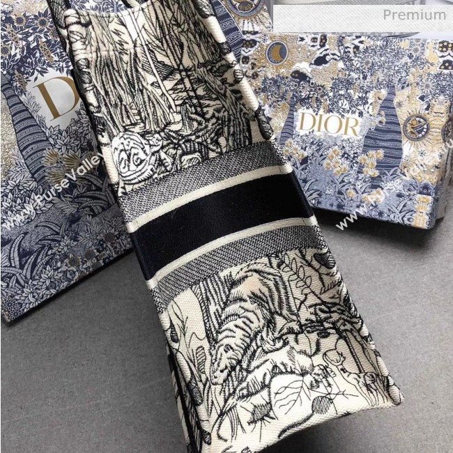 Dior Large Book Tote with Star Embroidery White/Black 2020 (XXG-20042931)