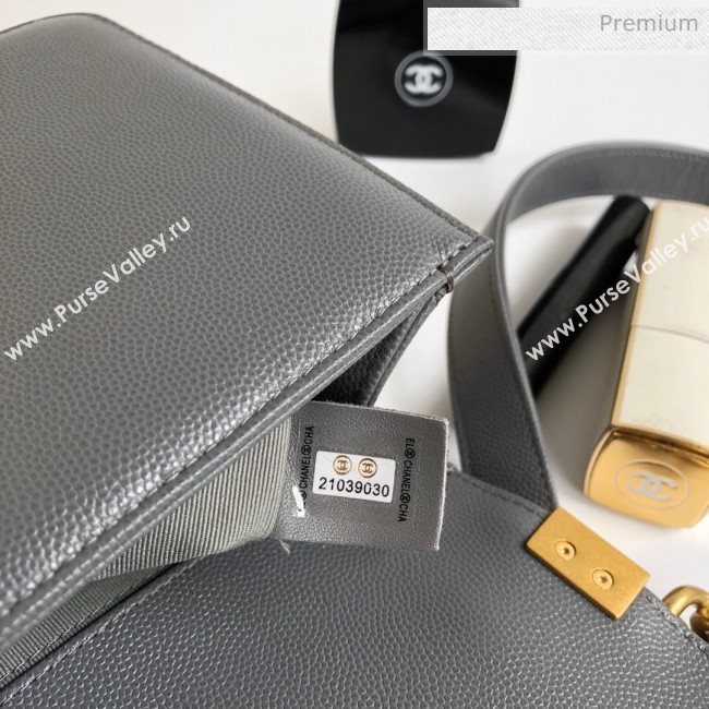 Chanel Grained Chevron Calfskin Medium Boy Flap Bag Gray 2020 (YD-0022111)