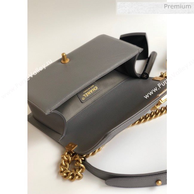 Chanel Grained Chevron Calfskin Medium Boy Flap Bag Gray 2020 (YD-0022111)