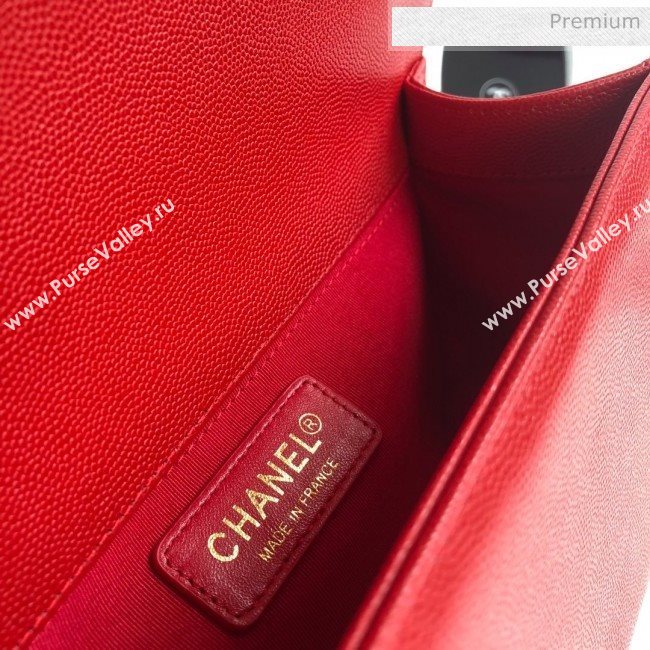 Chanel Grained Chevron Calfskin Medium Boy Flap Bag Red 2020 (YD-0022107)