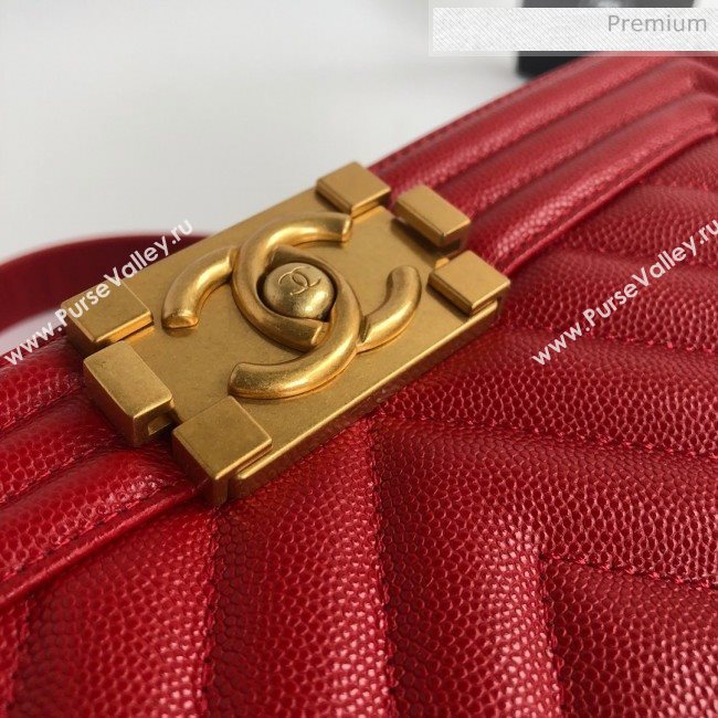 Chanel Grained Chevron Calfskin Medium Boy Flap Bag Red 2020 (YD-0022107)