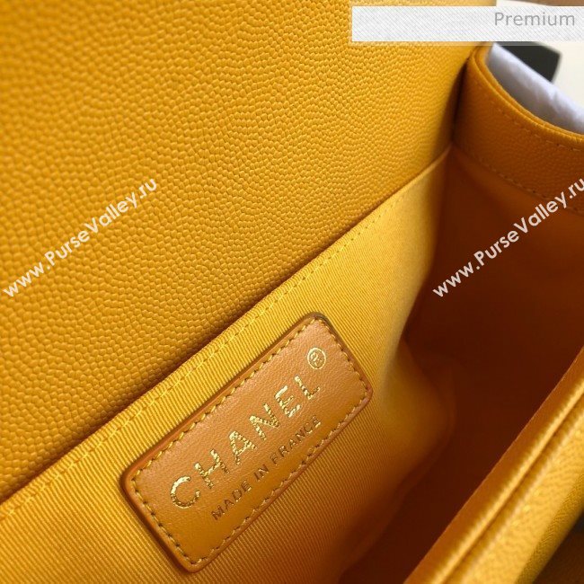 Chanel Grained Chevron Calfskin Small/Medium Boy Flap Bag Yellow 2020 (YD-0022105)