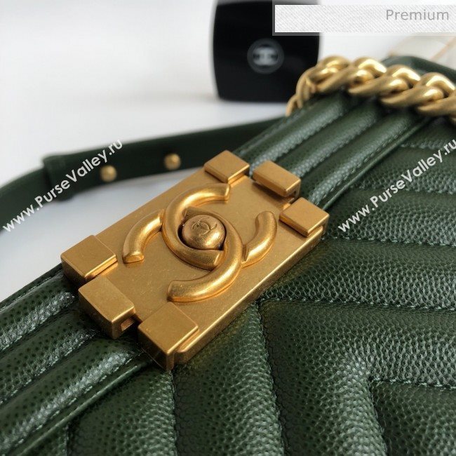 Chanel Grained Chevron Calfskin Medium Boy Flap Bag Green 2020 (YD-0022110)